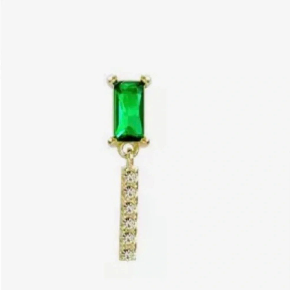 Emerald Rhinestone Earrings - Picture 4 of 6